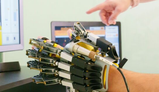 «La neurorrehabilitación permite, en momentos concretos de la enfermedad del Parkinson, mejorar limitaciones motoras, de coordinación o dolor, lo que se traduce en meses o años de vida con mayor calidad», Dr. Alejandro Durán