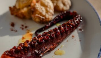 Kala Beach consolida su propuesta de alta cocina mediterránea frente al mar en Playa del Cura