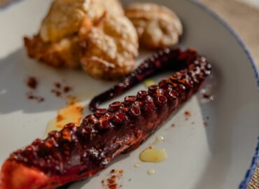 Kala Beach consolida su propuesta de alta cocina mediterránea frente al mar en Playa del Cura