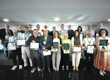 COASHIQ premia en Valencia a las empresas más comprometidas de la industria química y afines