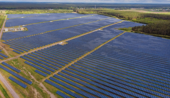 La energía solar mundial bate un nuevo récord con 664 GW instalados y supera los 3 TW de capacidad acumulada