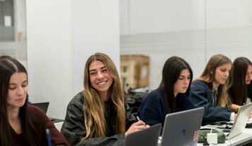 ESERP destina 1,2 millones en becas para la formación en IA, Data, Sostenibilidad y Nuevas Tecnologías