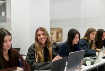ESERP destina 1,2 millones en becas para la formación en IA, Data, Sostenibilidad y Nuevas Tecnologías