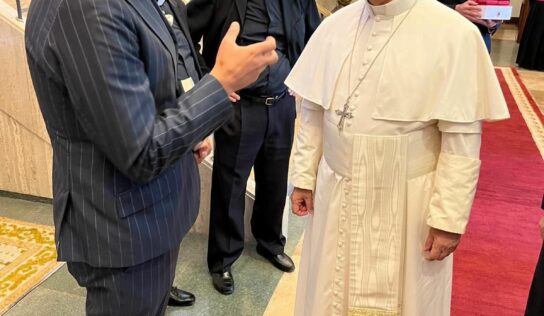 El Papa León XIV llegará sano a los 120 años, según el doctor Manuel de la Peña