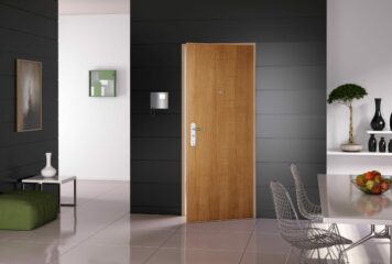 Casi la mitad de los españoles cree que una buena puerta es la mejor forma de proteger su hogar