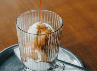 Affogato y helados con alcohol: las dos tendencias heladas de este verano