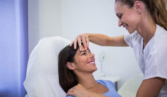 Párpados caídos: no siempre es exceso de piel