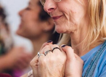 <div>«El Poder de mis Raíces»: una formación online para explorar los patrones familiares y su influencia en la vida adulta</div>