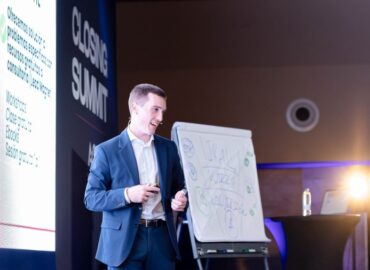 <div>Martín Arosa Otero, autor del bestseller de Amazon «La Fiebre del Oro Azul», enseña a ejecutivos y coaches a convertir sus publicaciones de LinkedIn en clientes de alto ticket</div>